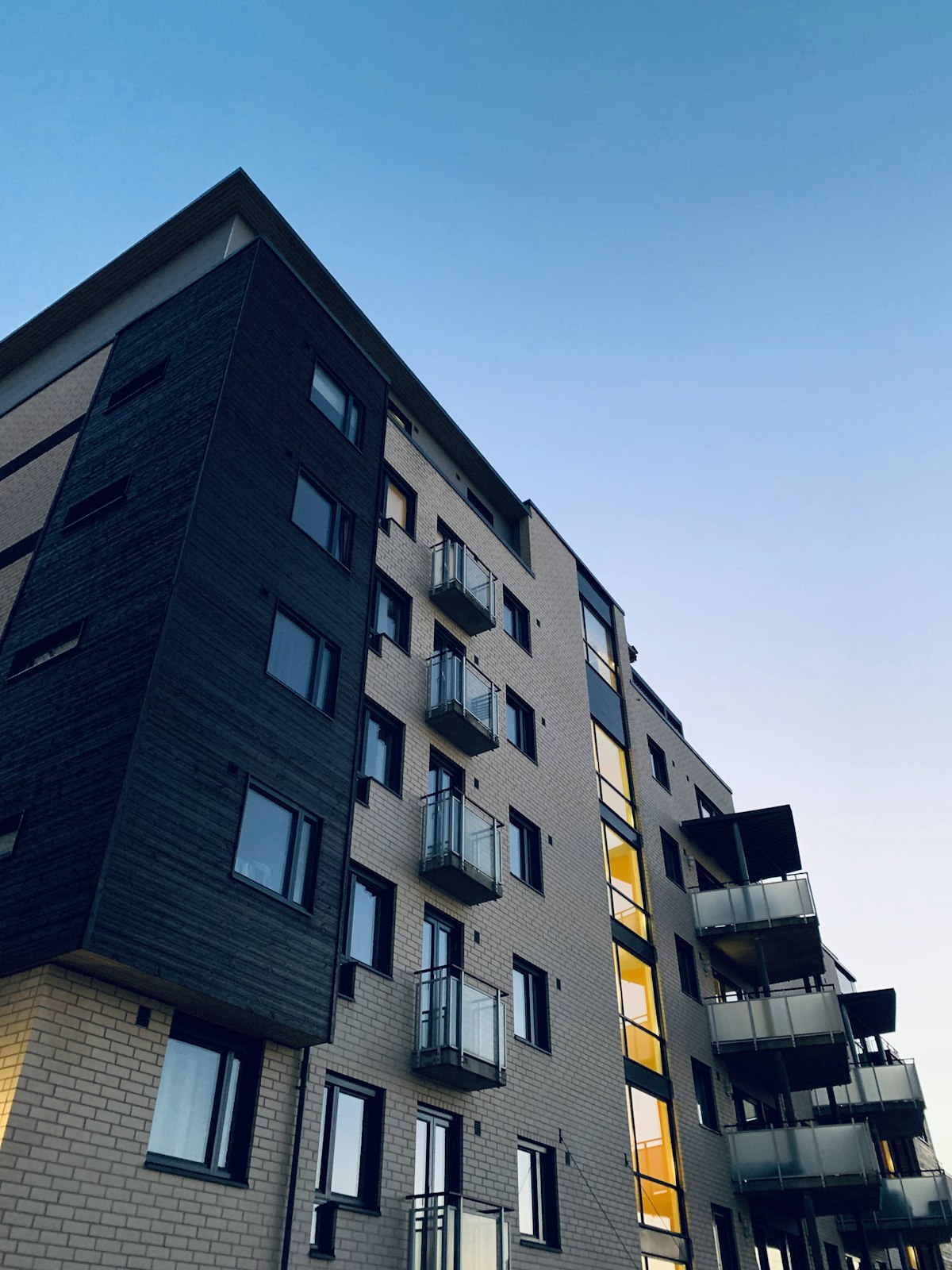 Residential condominium community in Murray Utah with architectural shingle roofing